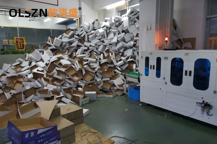 噴膠高速折盒機(jī)，包裝自動(dòng)化下的好幫手